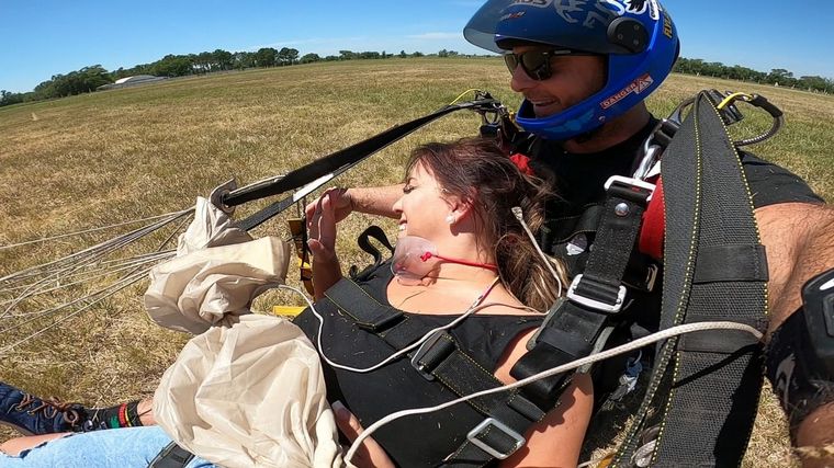 Euge Iérmoli se arrojó en paracaídas desde 3 mil metros de altura.