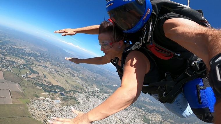 Euge Iérmoli se arrojó en paracaídas desde 3 mil metros de altura.