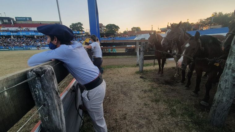 La séptima noche del Festival Nacional de Doma y Folclore de Jesús María.