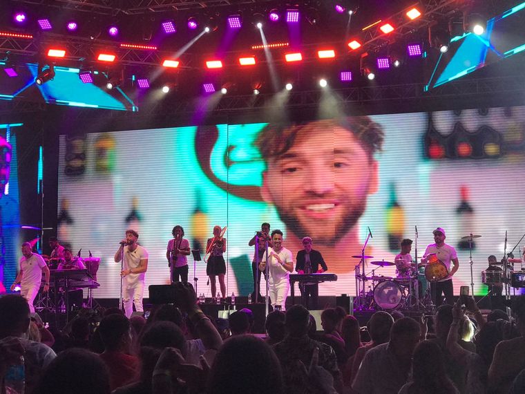 Ahyre, el Indio Lucio Rojas y La Konga, lo destacado de la octava noche.