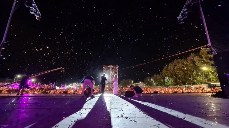 Los despampanantes looks de Guille y Agus en el Festival de la Avicultura