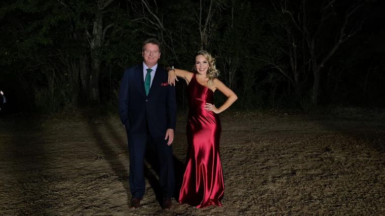 Los despampanantes looks de Guille y Agus en el Festival de la Avicultura