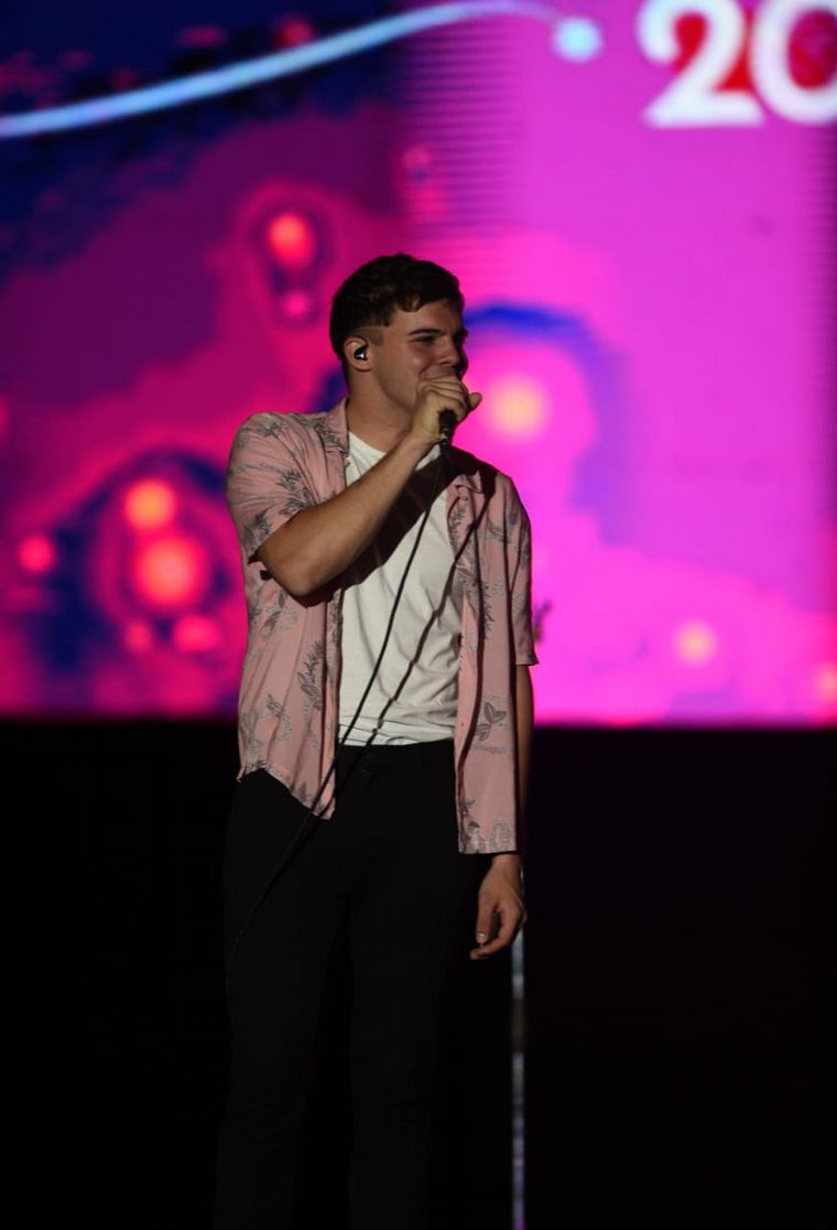 Así se vivió la primera noche del Festival de la Avicultura.