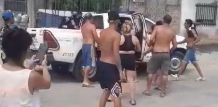 Conmoción por el crimen de una beba en Lomas de Zamora.