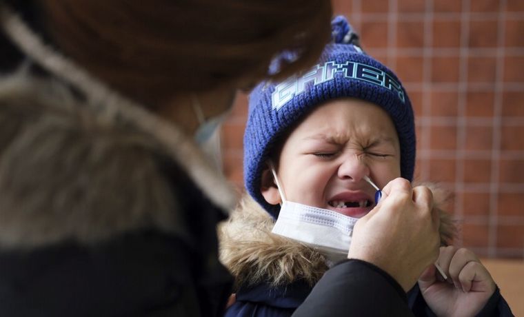 FOTO: Ómicron golpea con fuerza a la población infantil de EE.UU. (Foto: Los Angeles Time).