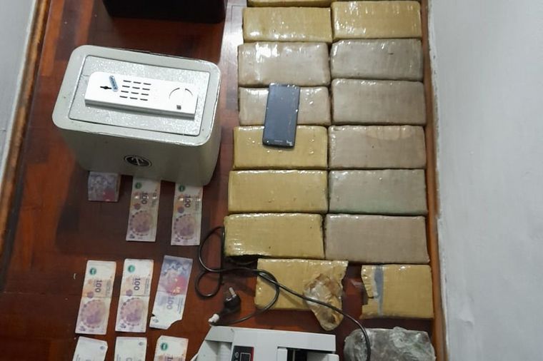 Secuestro de marihuana edificio Chacabuco Centro Córdoba droga