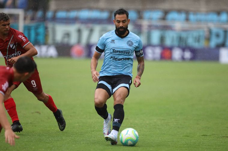 Belgrano busca llevarse el cuadrangular amistoso que se disputa en Uruguay.