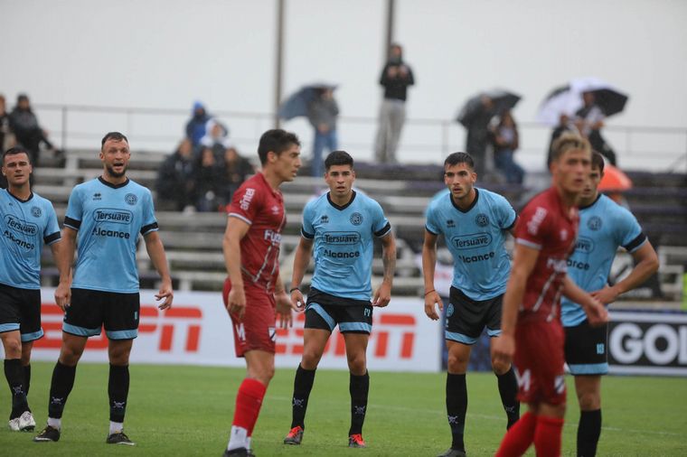 FOTO: Belgrano busca llevarse el cuadrangular amistoso que se disputa en Uruguay.