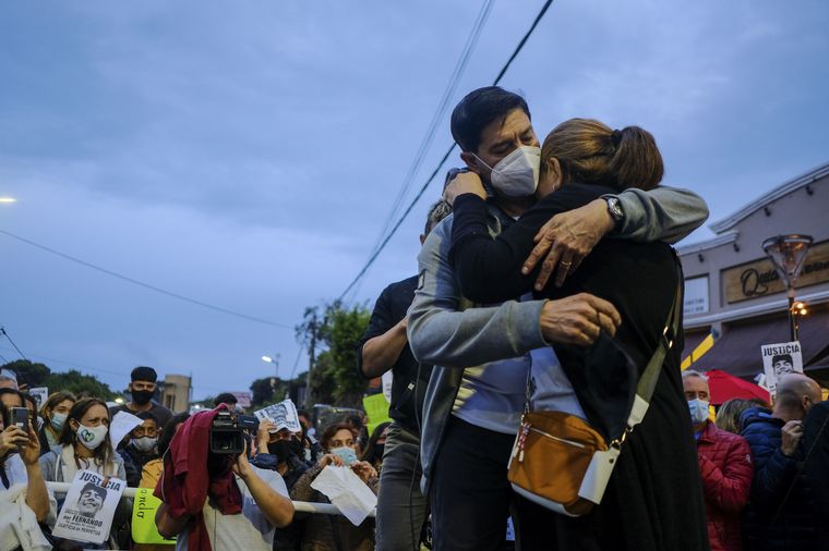Los padres de Fernando Báez Sosa encabezaron el acto homenaje a su hijo en Gesell.
