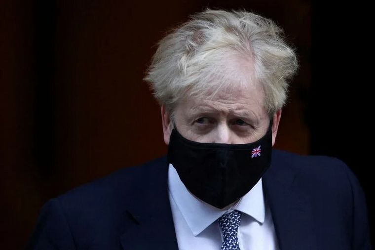 Johnson, en medio de una tormenta de críticas (REUTERS/Henry Nicholls).