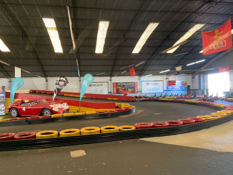 FOTO: Interlagos Indoor Karting, la posibilidad de sentirse un piloto profesional.
