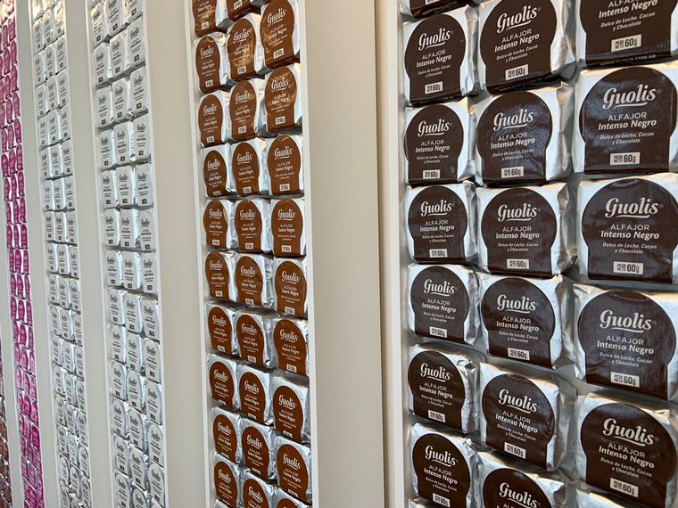 Guolis, alfajores marplatenses hechos con corazón