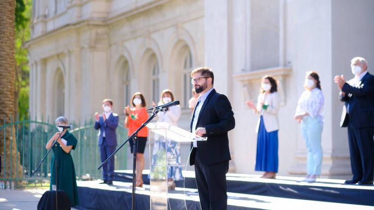 El gabinete estará conformado por 14 mujeres y 10 hombres. 
