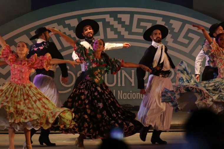 La segunda noche del Festival de Cosquín.