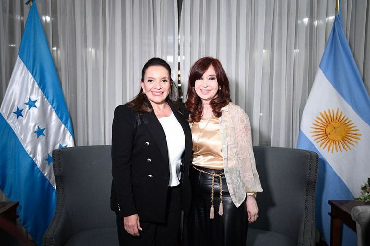 FOTO: Xiomara Castro asumió este jueves la presidencia de Honduras