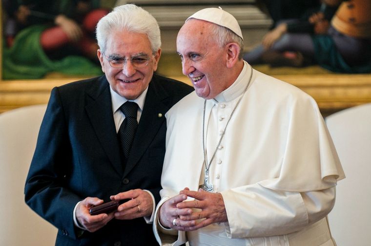 El papa Francisco saludó a Sergio Mattarella por su reelección. (Foto: Vatican News)