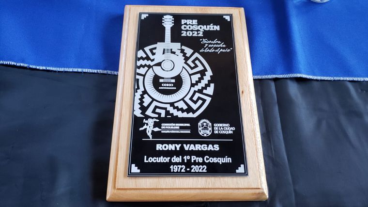 Rony Vargas fue reconocido en Cosquín.
