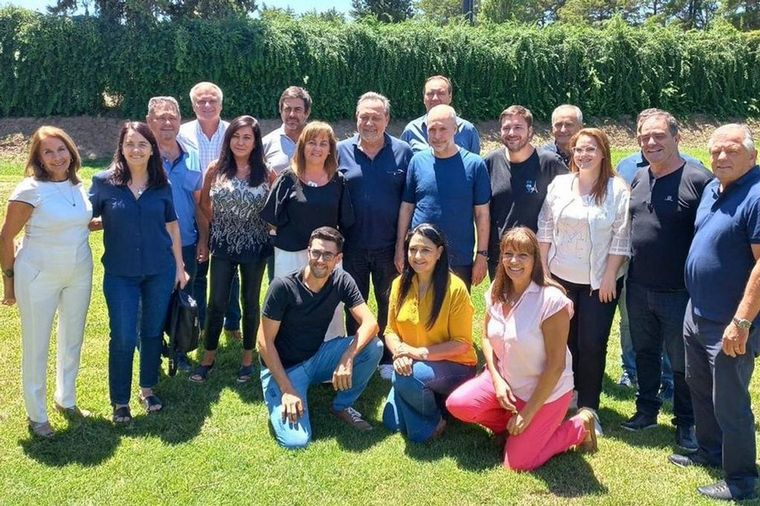 Larreta junto a dirigentes del Pro en Córdoba. (Foto: Prensa Pro).