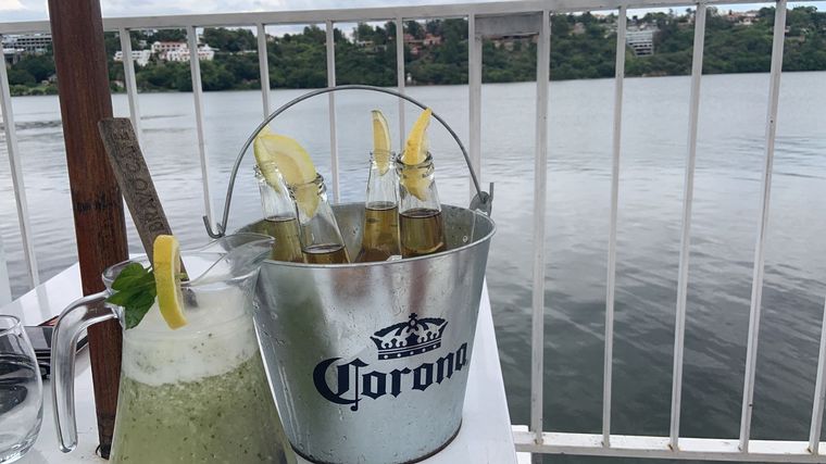 Bravo Café, un restaurante con vista panorámica en Carlos Paz