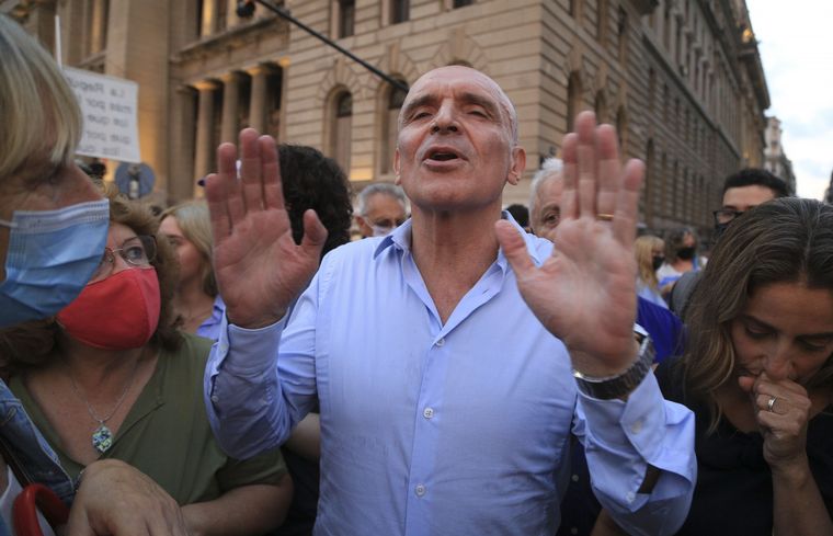Oposición celebró la marcha para defender a la Corte Suprema. (Foto: NA)