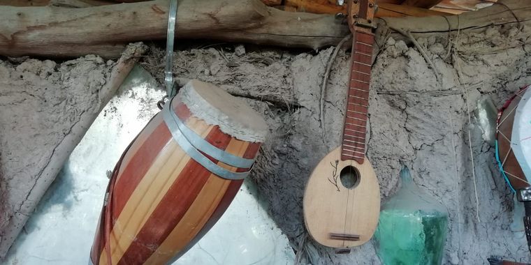Darío Farías, el luthier de Casa Grande