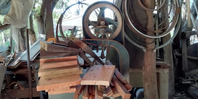 Darío Farías, el luthier de Casa Grande