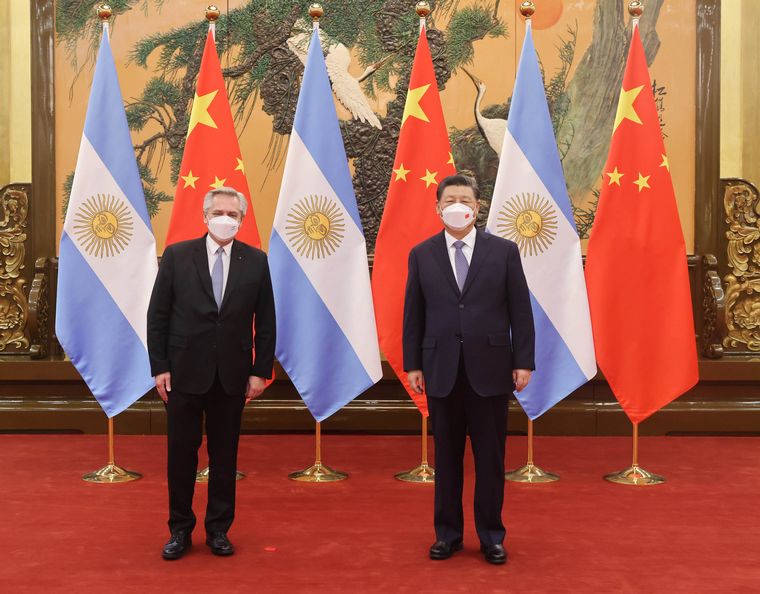 FOTO: Alberto Fernández durante su visita con el presidente de China. Foto: archivo.
