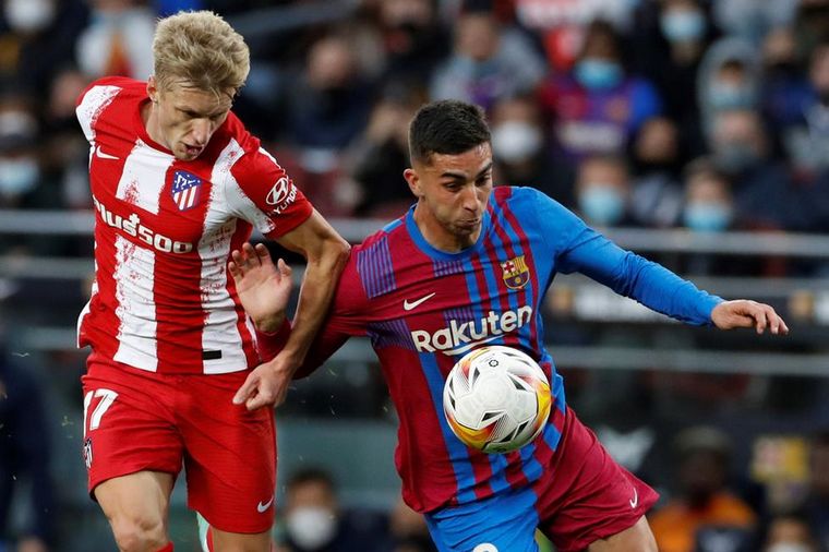 En un partidazo, Barcelona le ganó 4-2 al Atlético Madrid. (Foto: EFE)