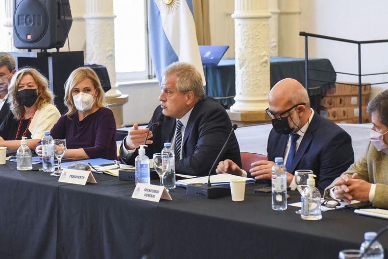 El Gobierno convocará a consensuar una reforma al secundario