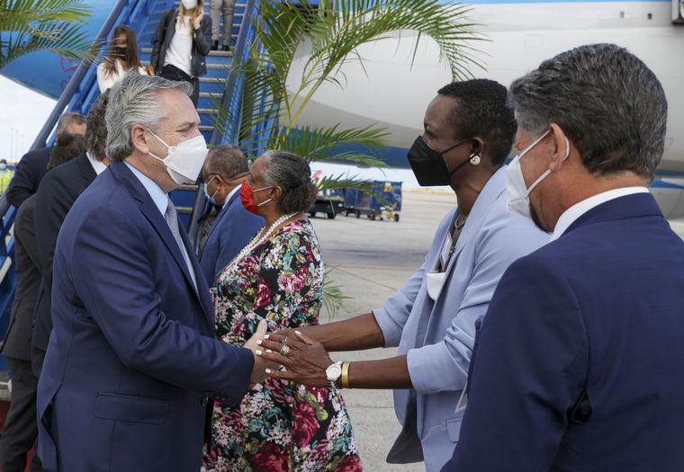 FOTO: El Presidente culminó su gira en Barbados.