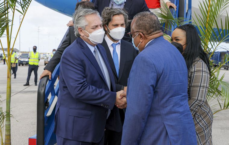 El Presidente culminó su gira en Barbados.