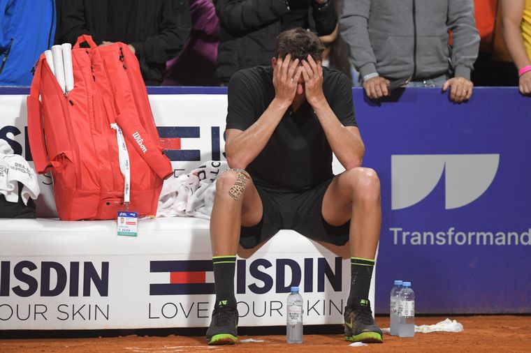 FOTO: La emoción de Del Potro por su despedida tras ser eliminado del Argentina Open.