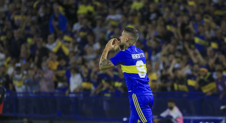 FOTO: Darío Benedetto marcó un gol en el inicio de su nuevo ciclo en 
