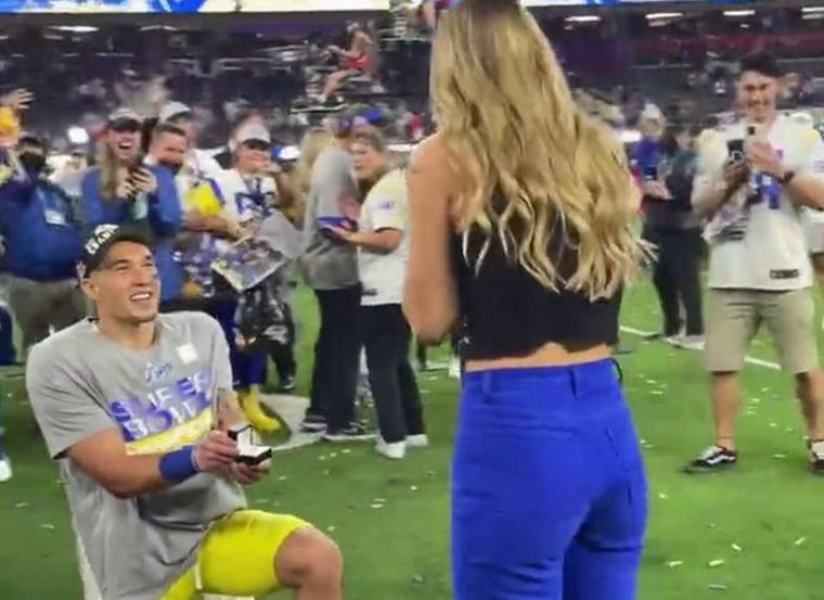 FOTO: Ganó el Super Bowl y le pidió casamiento a su novia