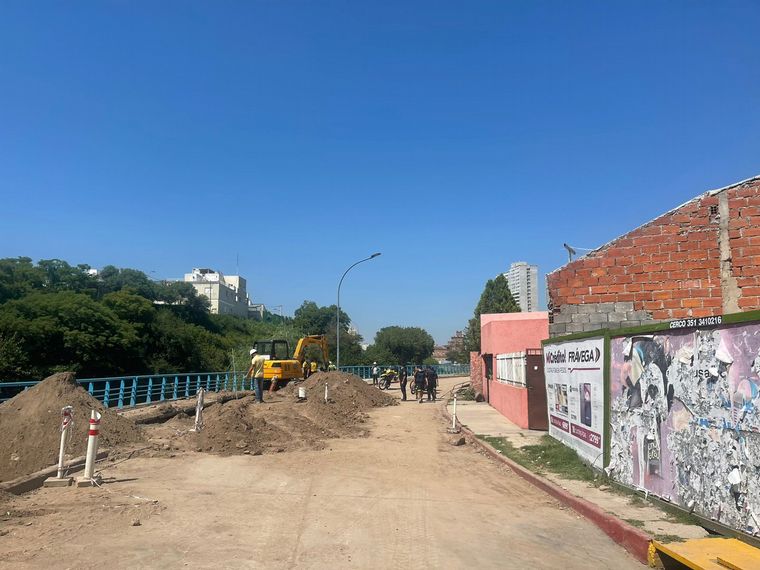 Córdoba: un obrero quedó atrapado tras desmoronamiento