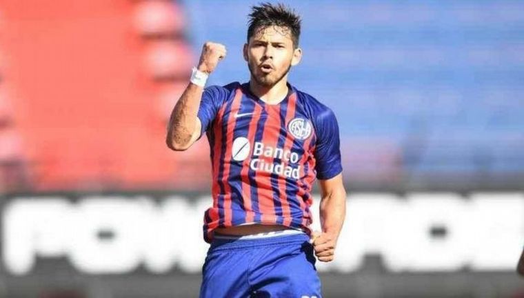 Oscar Romero es el quinto refuerzo de Boca.