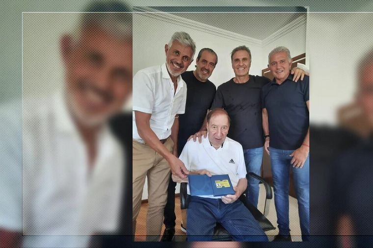 FOTO: Giusti, Batista, Ruggeri y Burruchaga se reunieron con Carlos Bilardo.