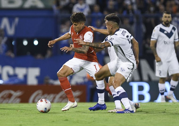 FOTO: Vélez e Independiente aburrieron en el Amalfitani y se conformaron con el empate.