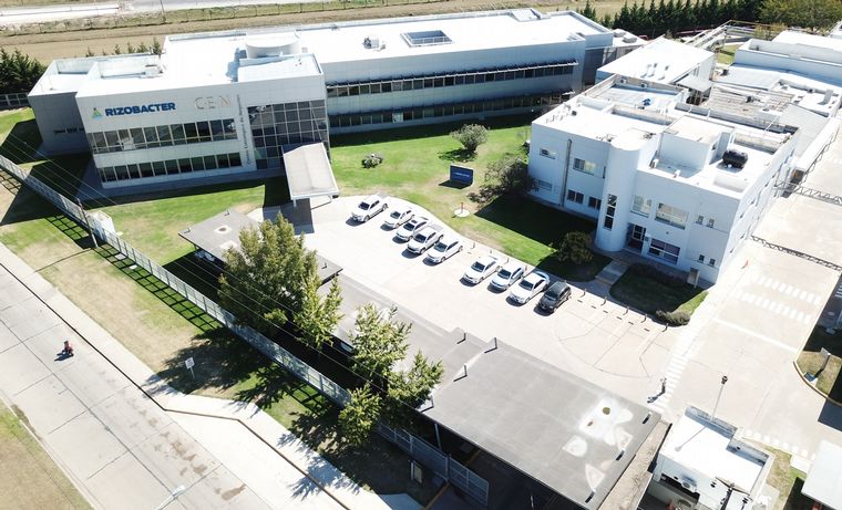 Vista de la planta de Rizobacter, en el Parque Industrial de Pergamino