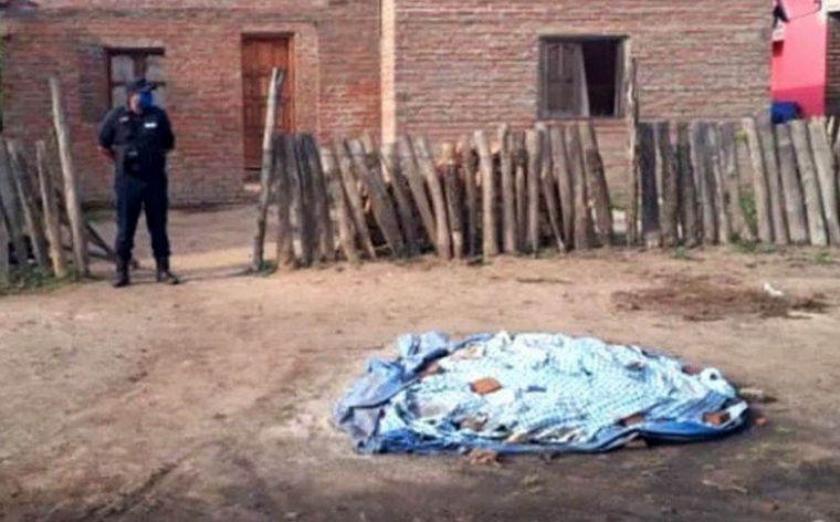 En esta casa se produjo el triple crimen seguido de suicidio