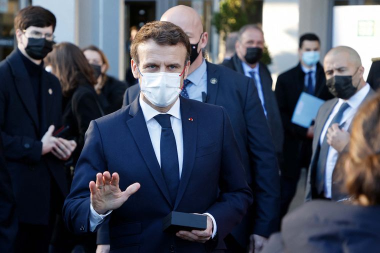 FOTO: Macron alertó que conflicto bélico en Ucrania “va a durar”