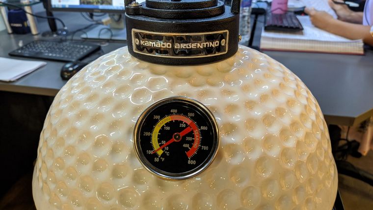 Kamado, la parrilla de cerámica que sorprendió en Mionca