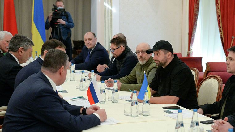 FOTO: Rusia y Ucrania seguirán negociando el fin de la guerra.