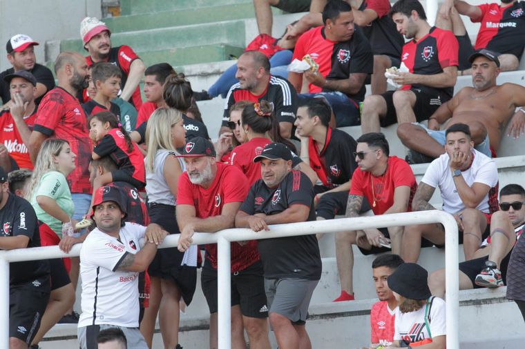 El Kempes recibió a hinchas de Talleres y de Newell's