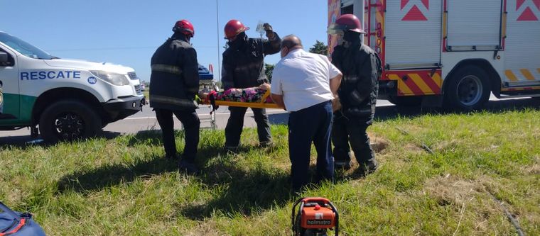 FOTO: Un accidente se produjo en la Autopista Córdoba-Rosario. Hubo dos heridos.