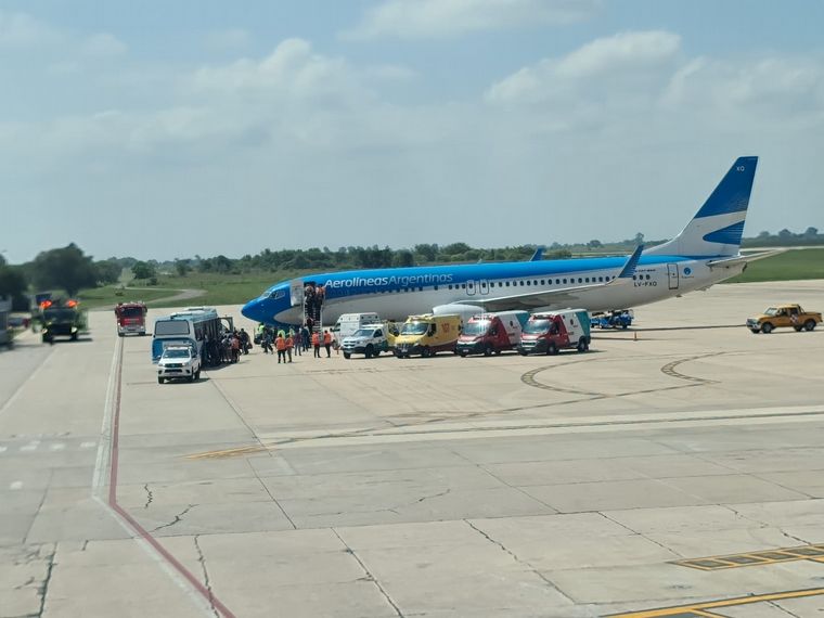 El avión de Aerolíneas Argentinas que aterrizó de emergencia en Córdoba.