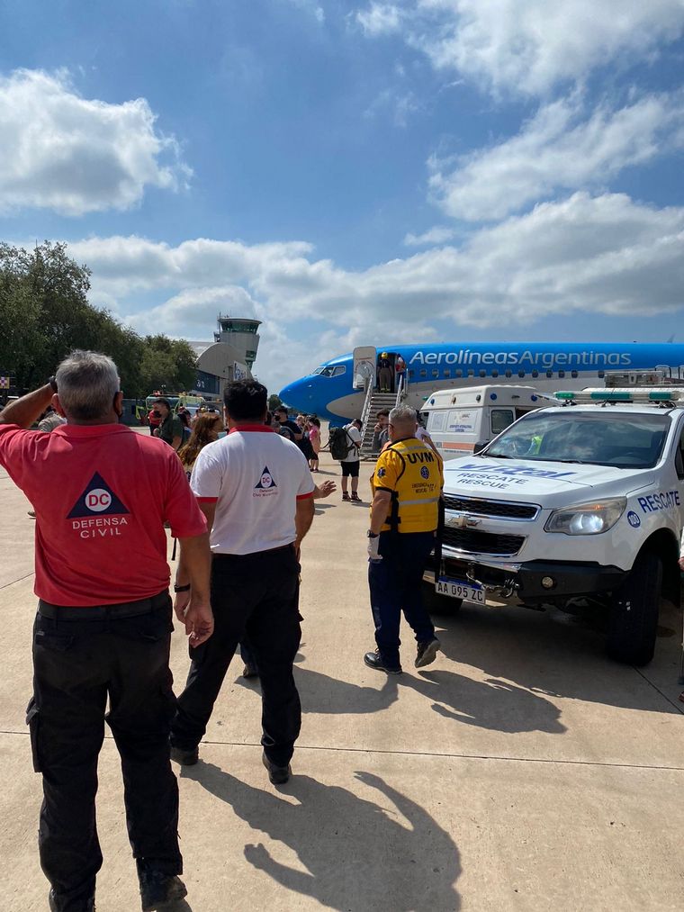El avión de Aerolíneas Argentinas que aterrizó de emergencia en Córdoba.
