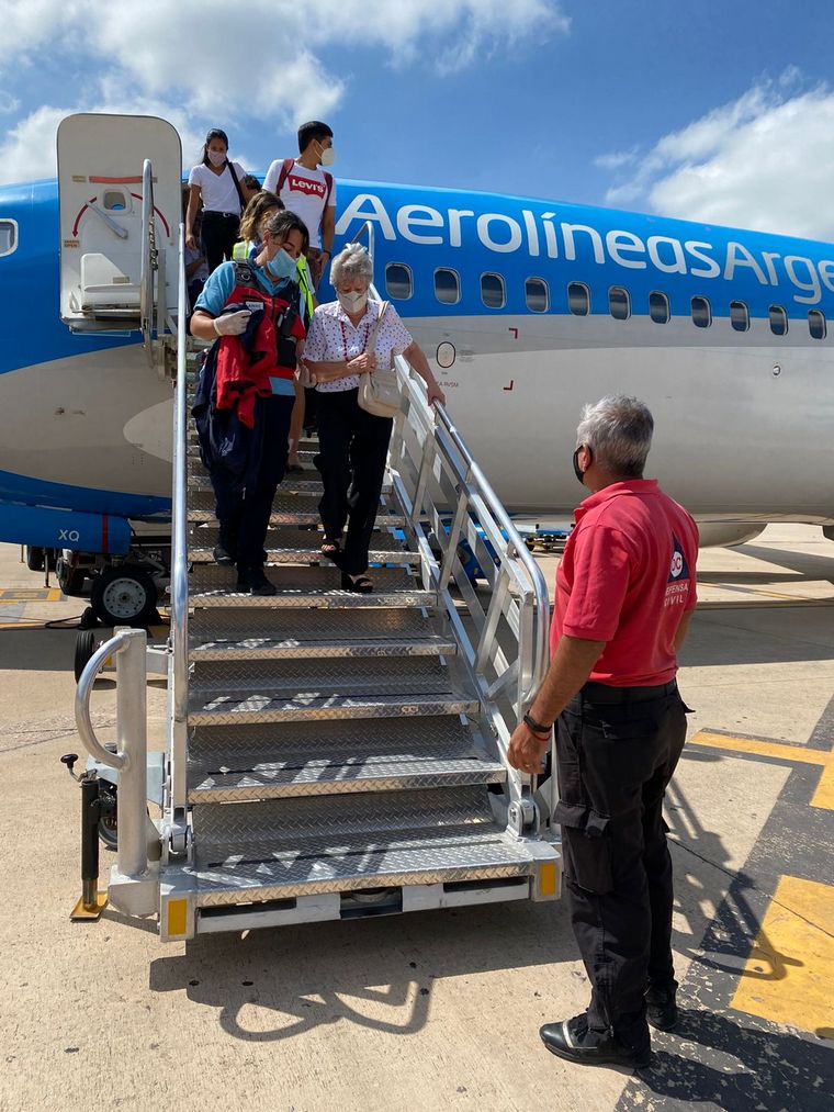 El avión de Aerolíneas Argentinas que aterrizó de emergencia en Córdoba.