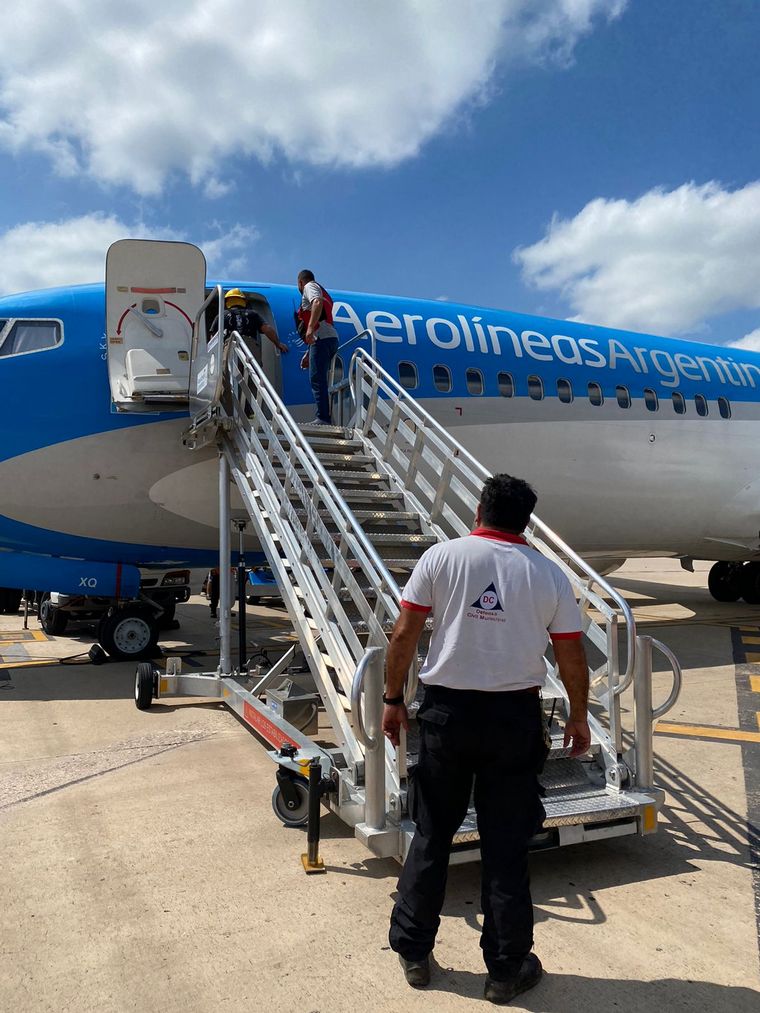 El avión de Aerolíneas Argentinas que aterrizó de emergencia en Córdoba.