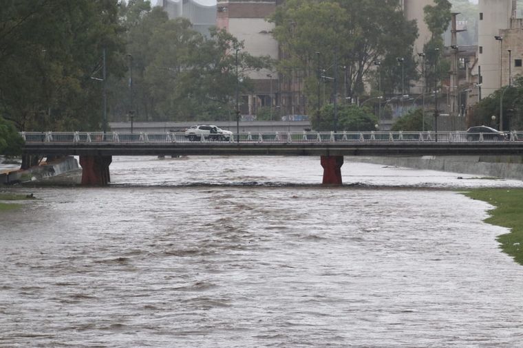 Corte en Costanera norte y sur de la ciudad de Córdoba